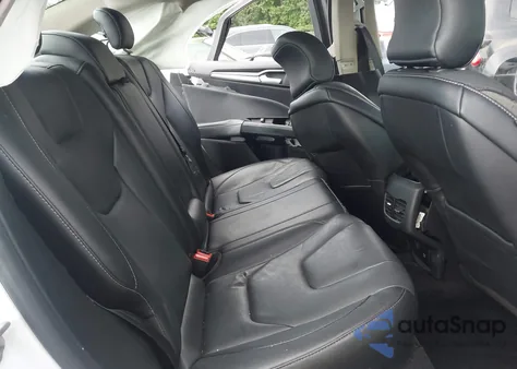 2018 Ford Fusion Hybrid Titanium z USA, uszkodzony, nr VIN 3FA6P0RU9JR206923